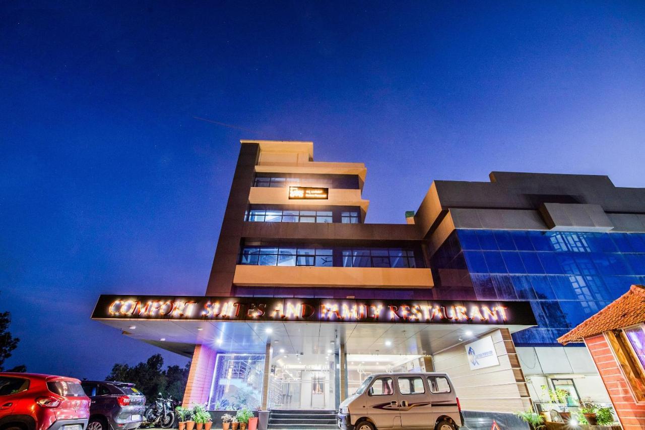 Отель Capital O 22439 Ratna Forever Karkal Экстерьер фото